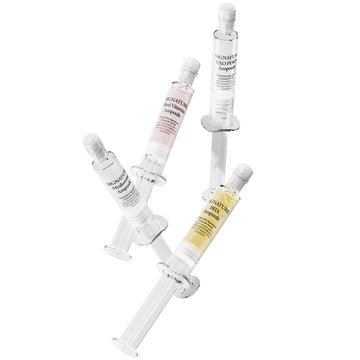 THESERA EGZOSOMOS - LĄSTELIŲ ŽINUTĖS, KURIOS PAŽADINA ODOS INTELEKTĄ.  THESERA SIGNATURE AMPULIŲ RINKINYS, 4x4 ML